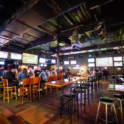 Restaurants Headliners Sports Bar in Houston TX