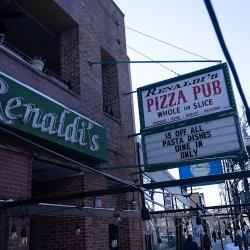 Restaurants Renaldis Pizza in Chicago IL